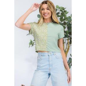 Casual Fit Two Tone Short-Sleeve Floral Print Crop Top in Green